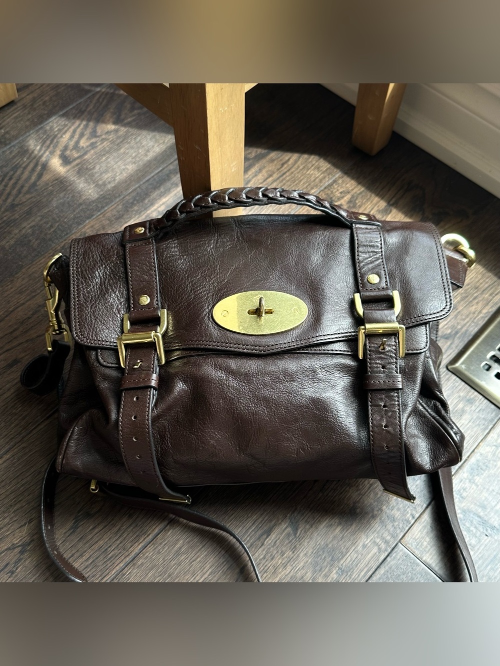 MULBERRY
Dark Brown Soft Buffalo Leather Alexa Satchel Bag
